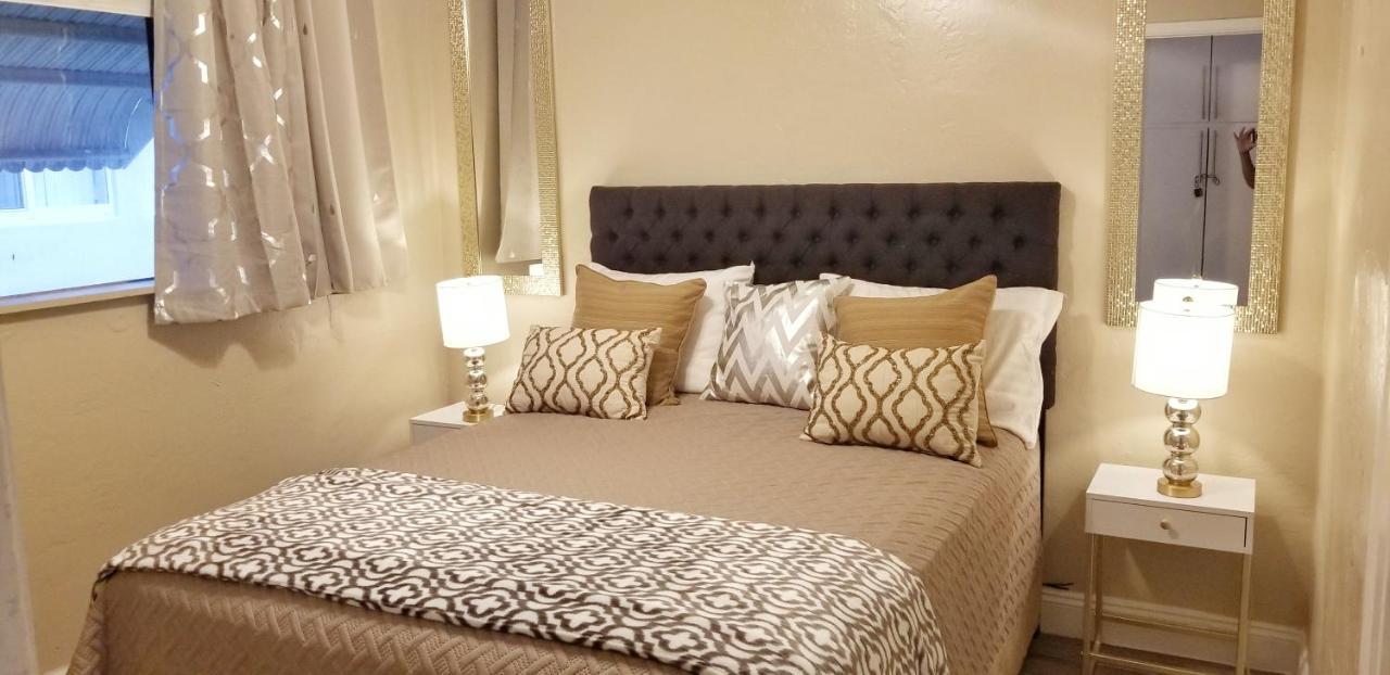 Very Glam Apartment 5 Miles From Hard Rock Hollywood Exterior photo